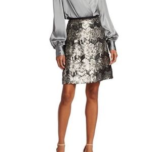 Elie Tahari Venus Skirt In Platinum Size XL